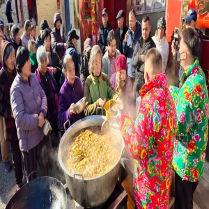 太原晋源“刘蛋兄弟”：流动餐车装满乡村暖心故事